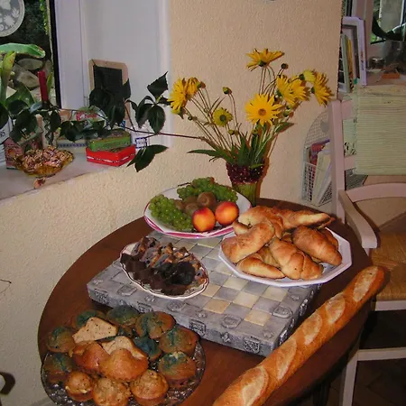 Chambres D'hotes Au Presbytere Bed & Breakfast