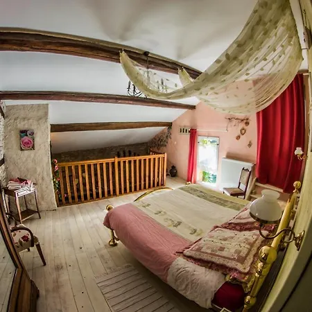 Chambres D'hotes Au Presbytere Bed & Breakfast