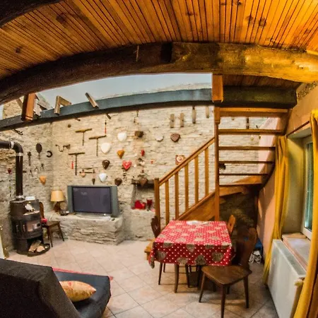 Chambres D'hotes Au Presbytere Bed & Breakfast
